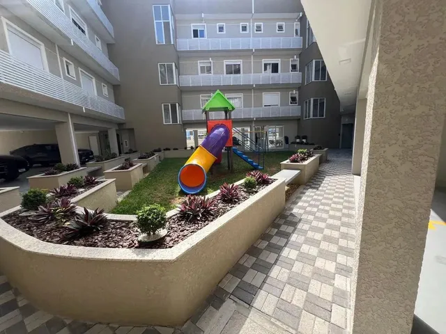 Imagem 4: Apartamento para Aluguel com 2 Dormitórios / 01 Suíte Próximo a Rua Principal da Praia