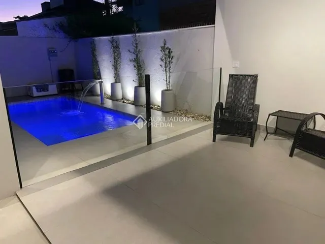 Imagem: Casa com 3 Quartos e 209M² À Venda em