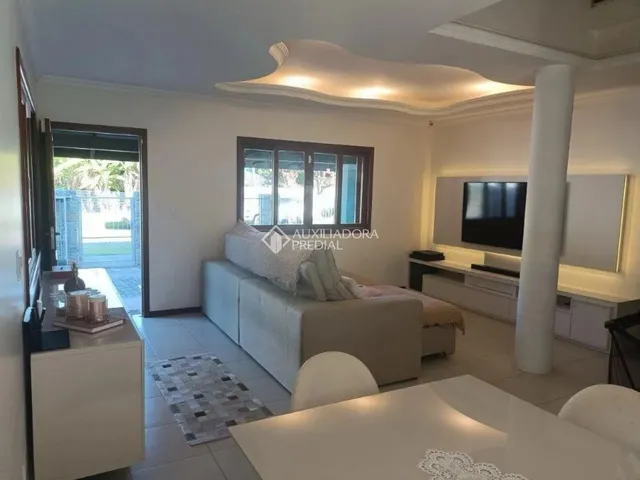 Imagem 8: Casa com 3 Quartos e 209M² À Venda em Daniela, Florianópolis 300 Metros da Praia