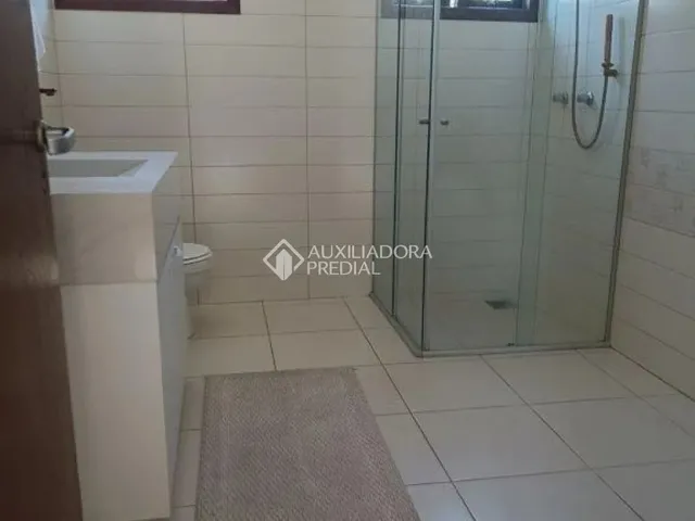 Imagem 13: Casa com 3 Quartos e 209M² À Venda em Daniela, Florianópolis 300 Metros da Praia