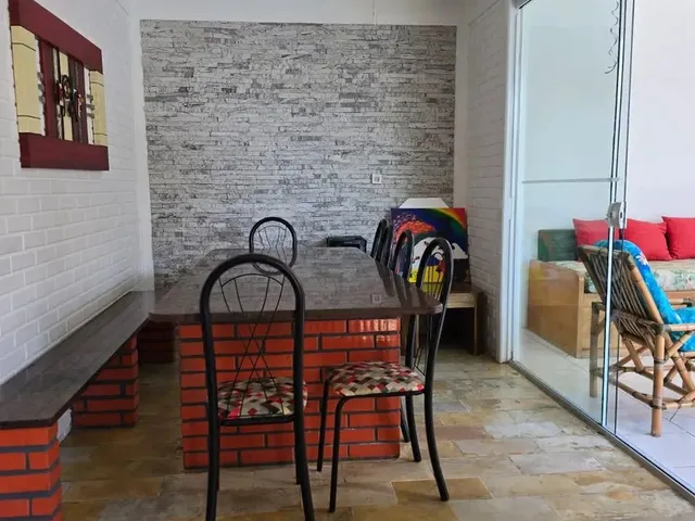 Imagem 4: Imóvel para Aluguel com 250 Metros Quadrados com 3 Quartos em Canasvieiras