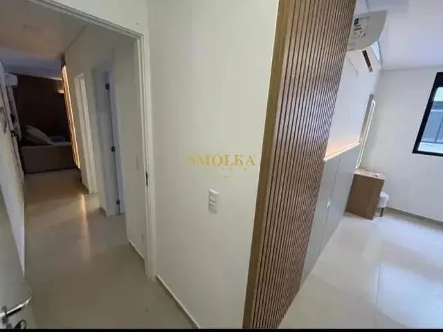 Imagem 14: Apartamento Mobiliado de 2 Dormitórios para Alugar, em Florianópolis - Sc