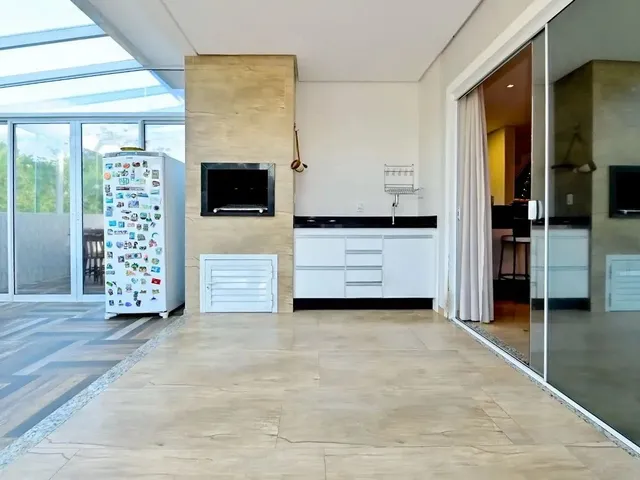 Imagem 12: Imóvel para Aluguel Tem 250 Metros Quadrados com 3 Quartos em Jurerê - Florianópolis