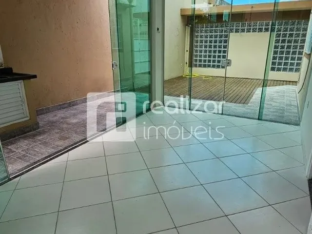 Imagem 2: Casa 3 Quartos no Bairro Ingleses do Rio Vermelho - Florianópolis