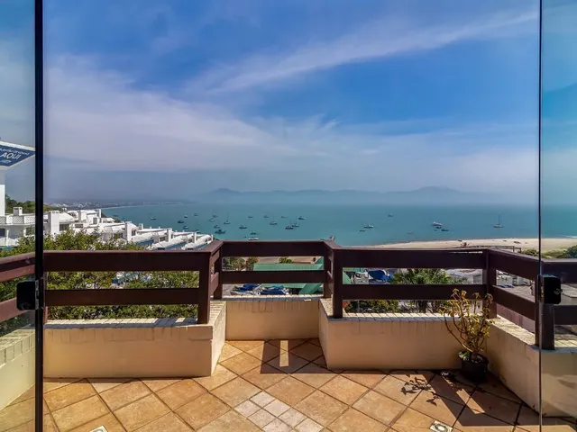 Imagem 4: Apartamento para Aluguel com 250 Metros Quadrados com 4 Quartos.