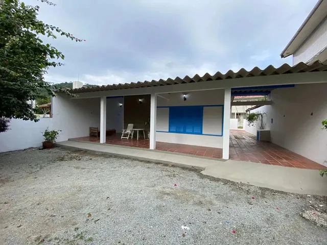 Imagem: Aluguel Anual - Casa de 03 Dormitórios