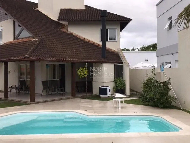 Imagem 9: Casa com 3 Dormitórios para Locação Anual, com Piscina Aquecida - Daniela