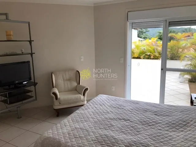 Imagem 8: Casa com 3 Dormitórios para Locação Anual, com Piscina Aquecida - Daniela