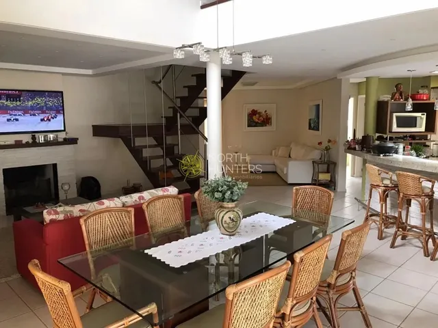 Imagem 2: Casa com 3 Dormitórios para Locação Anual, com Piscina Aquecida - Daniela