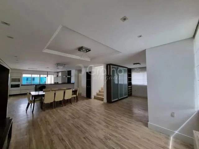 Imagem 4: Casa com 5 Quartos no Sambaqui
