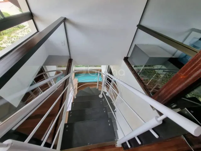 Imagem 7: Casa com 5 Quartos no Sambaqui