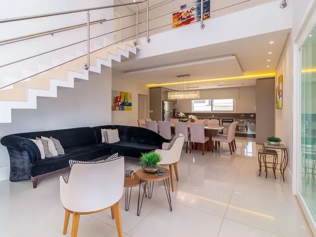 Imagem 15: Casa para Aluguel Possui 700 Metros Quadrados com 5 Quartos