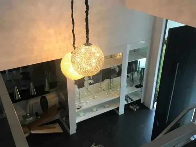 Imagem 7: Casa para Aluguel com 600 Metros Quadrados com 6 Quartos.