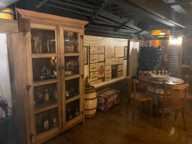 Imagem 12: Casa para Aluguel com 600 Metros Quadrados com 6 Quartos.