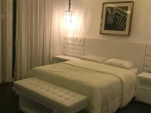 Imagem 6: Casa para Aluguel com 600 Metros Quadrados com 6 Quartos.