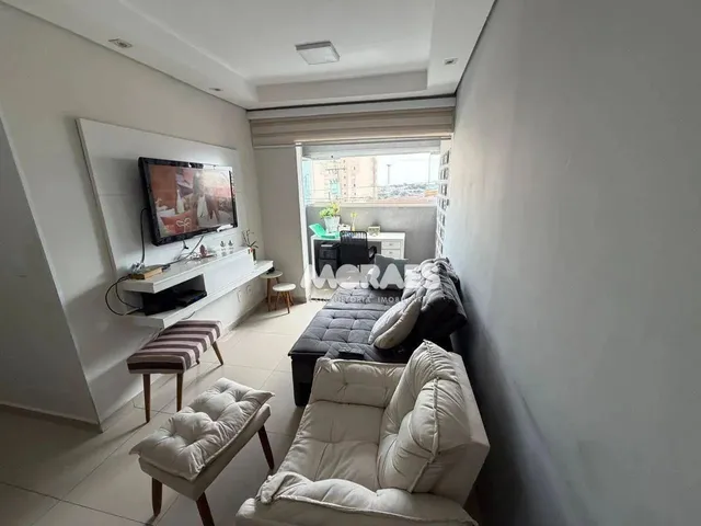 Imagem: O apartamento possui 2 Dormitórios, 1 Banheiro, 1 Vaga na