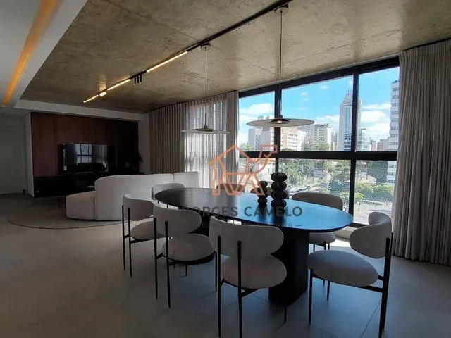 Imagem: Apartamento 4 Quartos em Frente À Praça