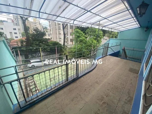 Imagem: Casa com 4 Quartos para Alugar, 470M²