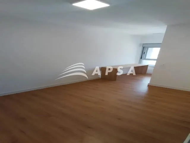 Imagem 13: Encante-Se com Este Apartamento em Um dos Bairros Mais Valorizados da Cidade. Ele Conta Co