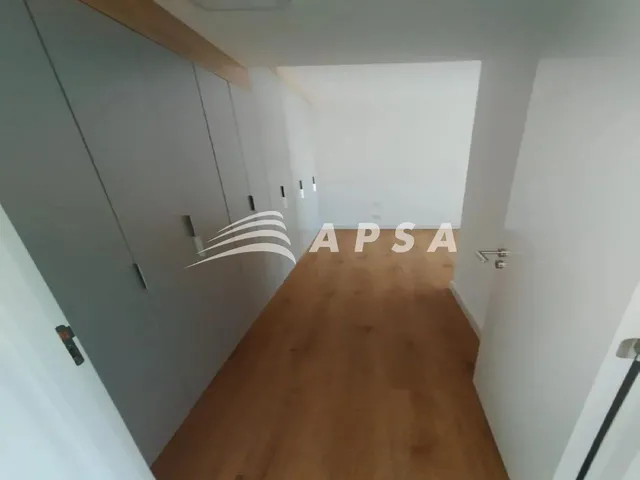 Imagem 6: Encante-Se com Este Apartamento em Um dos Bairros Mais Valorizados da Cidade. Ele Conta Co