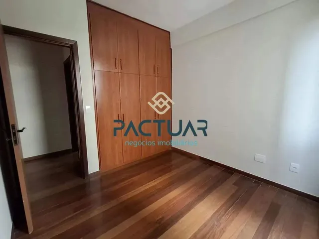 Imagem 9: Apartamento de 4 Quartos, Varanda e Elevador para Locação no Bairro Luxemburgo