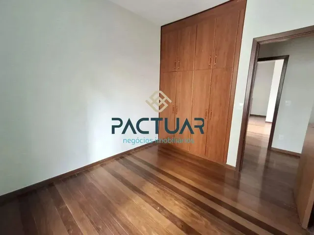 Imagem 2: Apartamento de 4 Quartos, Varanda e Elevador para Locação no Bairro Luxemburgo