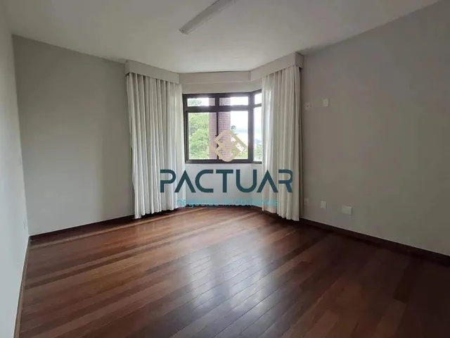 Imagem 4: Apartamento de 4 Quartos, Varanda e Elevador para Locação no Bairro Luxemburgo