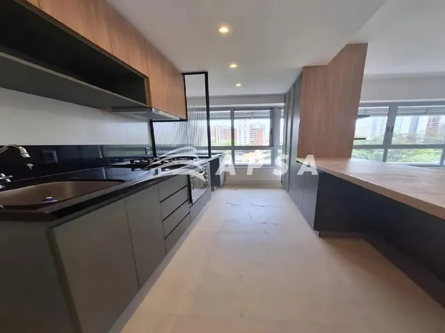 Imagem 7: Descubra o Verdadeiro Significado de Viver com Sofisticação Neste Apartamento de Luxo