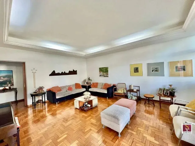Imagem: Casa para Aluguel, 7 Quartos, 2 Suítes