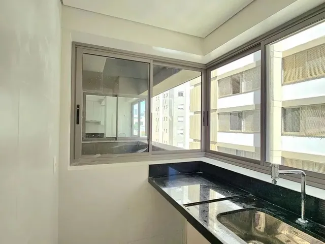 Imagem 14: Locação Residencial na Savassi - 2 Quartos com Duas Suítes e 2 Vagas de Garagem