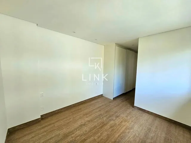 Imagem 7: Locação Residencial na Savassi - 2 Quartos com Duas Suítes e 2 Vagas de Garagem