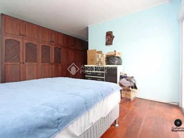 Imagem 5: Torro Excelente Casa de 3 Quartos de Barbada no Bairro Jardim Europa a Preço de Terreno