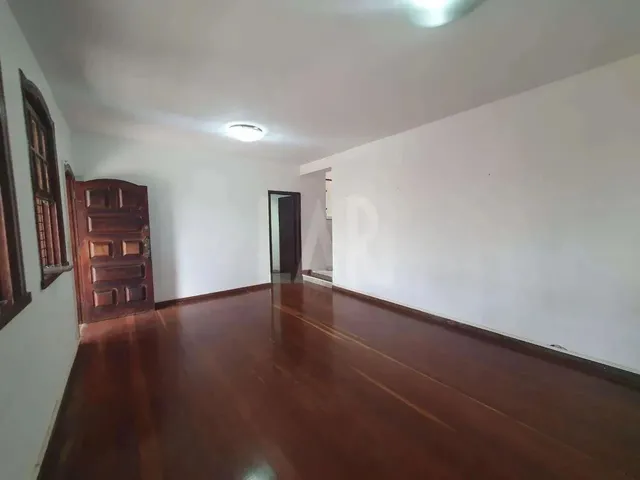 Imagem: Casa para Aluguel, 4 Quartos, 1 Suíte