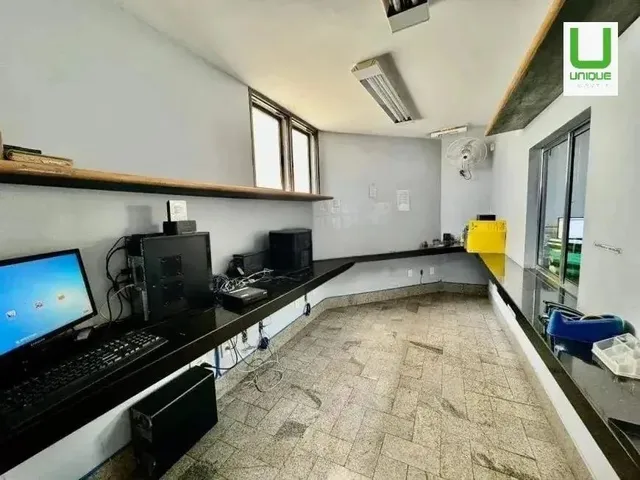 Imagem: Linda Casa de 4 Quartos com 288M² - Lourdes