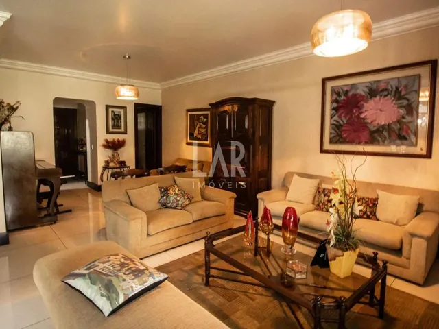 Imagem: Casa para Aluguel, 4 Quartos, 2 Suítes