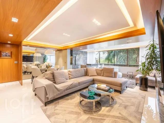 Imagem: O apartamento possui 3 Dormitórios, 1 Suíte, 4 Banheiros,