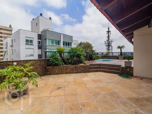 Imagem 14: Apartamento À Venda em Petrópolis com 337 M², 3 Quartos, 1 Suíte, 2 Vagas