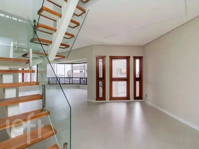 Imagem 7: Apartamento À Venda em Petrópolis com 337 M², 3 Quartos, 1 Suíte, 2 Vagas
