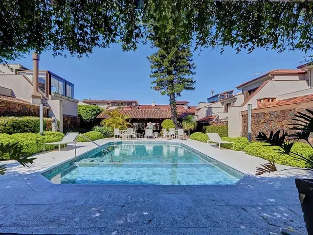 Imagem 8: Rocca Imobiliária Vende Casa em Condomínio Com198M² e 4 Quartos - Três Figueiras