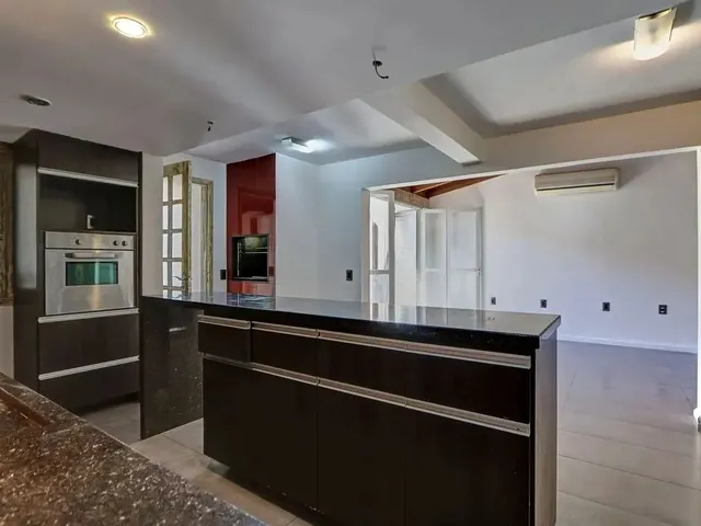 Imagem 16: Rocca Imobiliária Vende Casa em Condomínio Com198M² e 4 Quartos - Três Figueiras