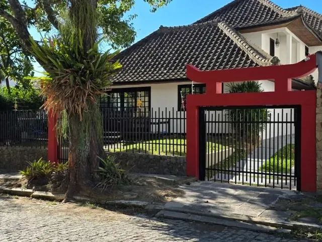 Imagem 1: Casa com 4 Dormitórios À Venda, 350 M² por R$ 2.000.000,00 - Centro - Campos Dos