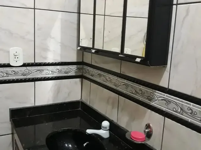 Imagem 2: Imóvel para Venda Possui 70 Metros Quadrados com 3 Quartos em Unamar (Tamoios) - Cabo