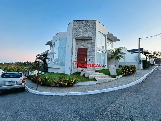 Imagem: Casa com 4 Dormitórios À Venda, 250 M²
