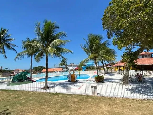 Imagem 3: Amparo Imóveis-Vende 3 Quartos Sendo 1 Suíte com Área Gourmet em Condomínio-Arauama