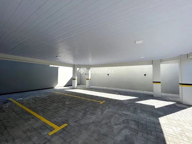 Imagem 12: Apartamento com 2 Dormitórios para Alugar, 62M² - Carianos - Florianópolis/Sc