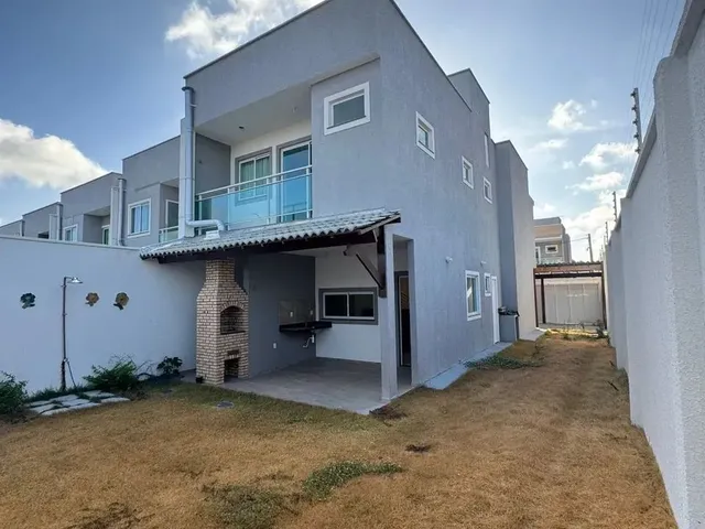 Imagem 2: Casa para Locação no Eusébio 3 Suites com Varanda