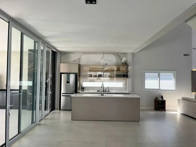 Imagem 4: Casa com 4 Quartos em Condomínio no Campeche