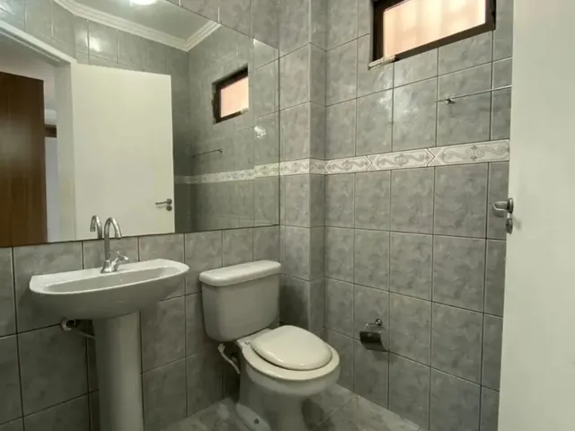 Imagem 5: Excelente Casa Mobiliada de 4 Dormitórios no Bairro Carianos!