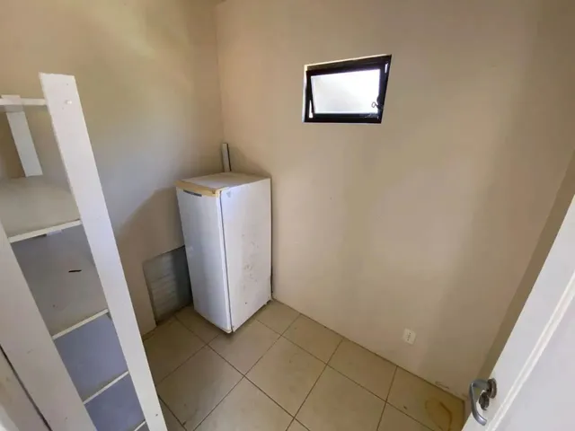 Imagem 12: Excelente Casa Mobiliada de 4 Dormitórios no Bairro Carianos!