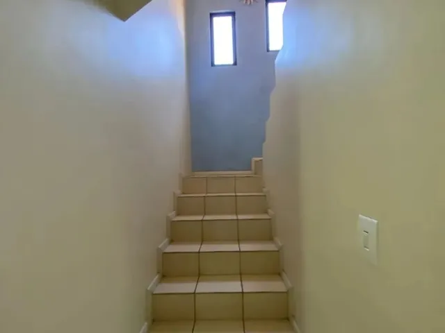 Imagem 11: Excelente Casa Mobiliada de 4 Dormitórios no Bairro Carianos!